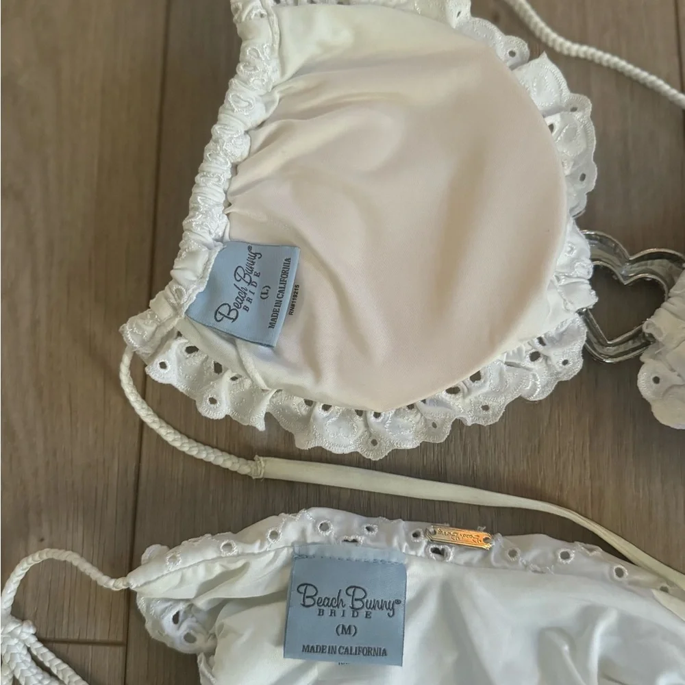 Beach Bunny All Eyes On Me White Eyelet Lace Bikini Set - Picture 9 of 9
